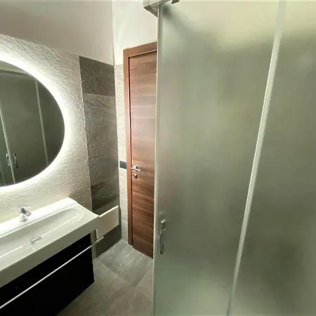 Attico Petrelli * Castri di Lecce